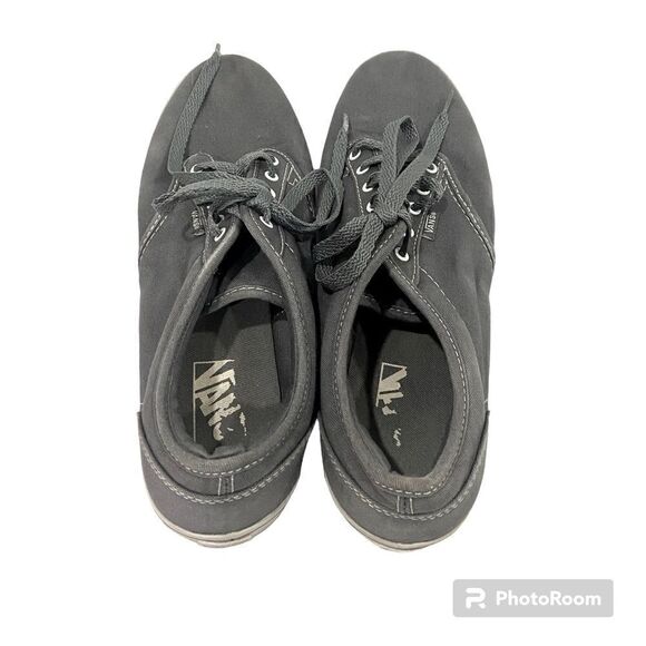 Vans women’s classic low top sneakers shoe lace size regular 9.5 - Picture 1 of 6
